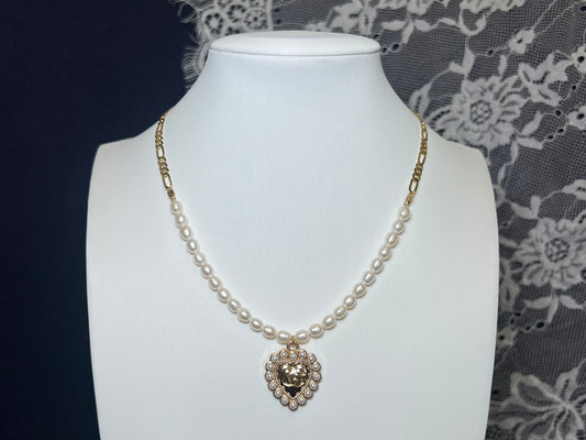 Pearl Gucci Necklace