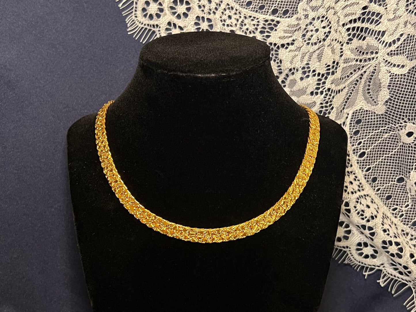 Vintage 1980s Gold Tone "Gold Nugget" Necklace