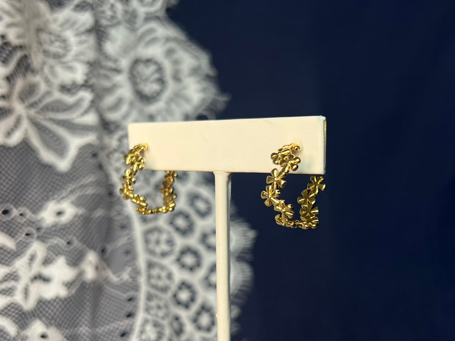 Flower Hoop Earrings | Waterproof and Non-Tarnish
