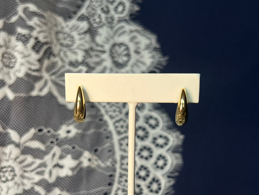 Simple Gold Hoop Earrings | Waterproof and Non-Tarnish