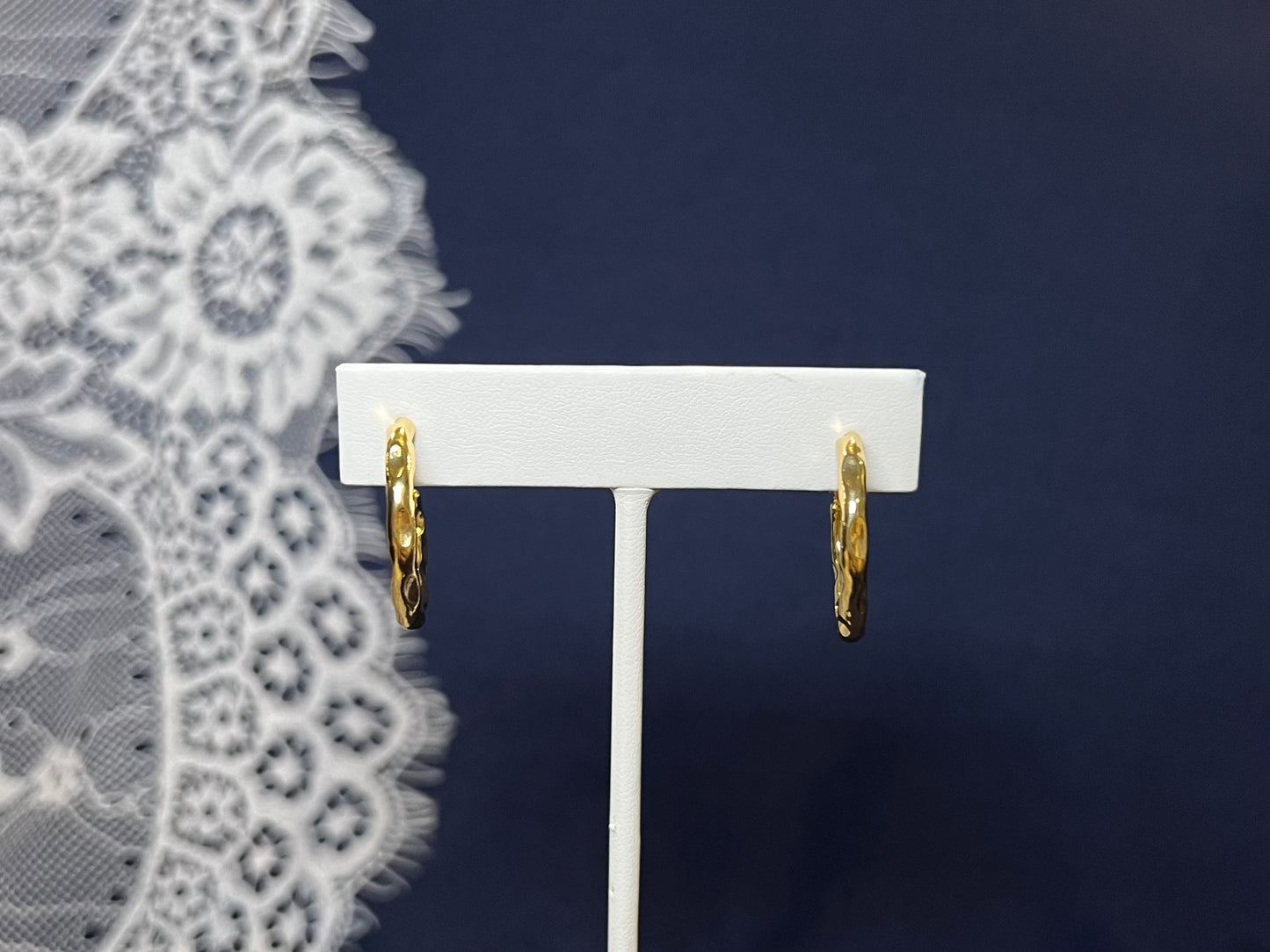 Wavy Hoop Earrings | Waterproof and Non-Tarnish