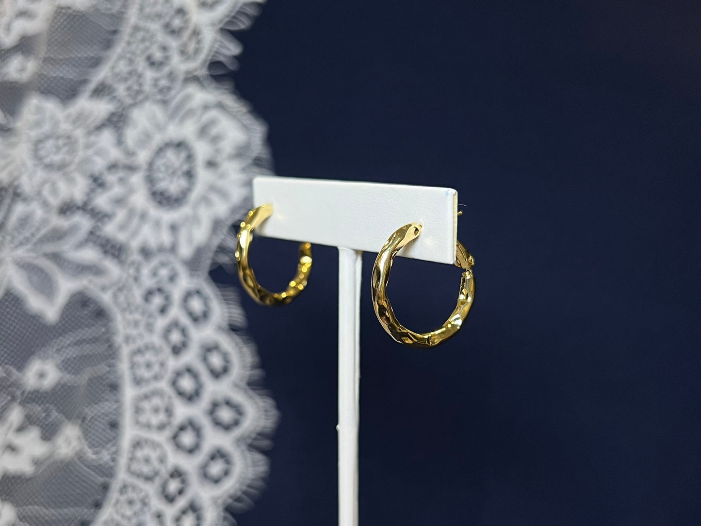 Wavy Hoop Earrings | Waterproof and Non-Tarnish